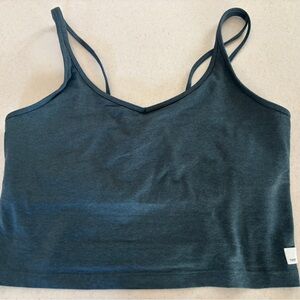 Vuori halo performance crop tank size XL